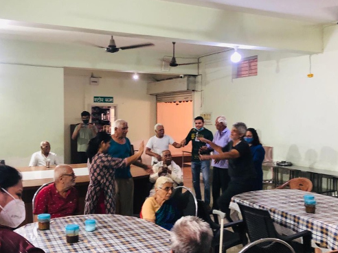 Holi Celebration at an Old Age Home - SCMS Nagpur
